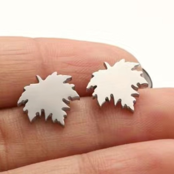 Autumn Leaf Earrings - Picture 4 of 6